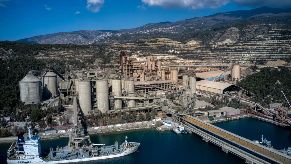 agria-volos-ergostasio