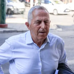 Αποστολάκης