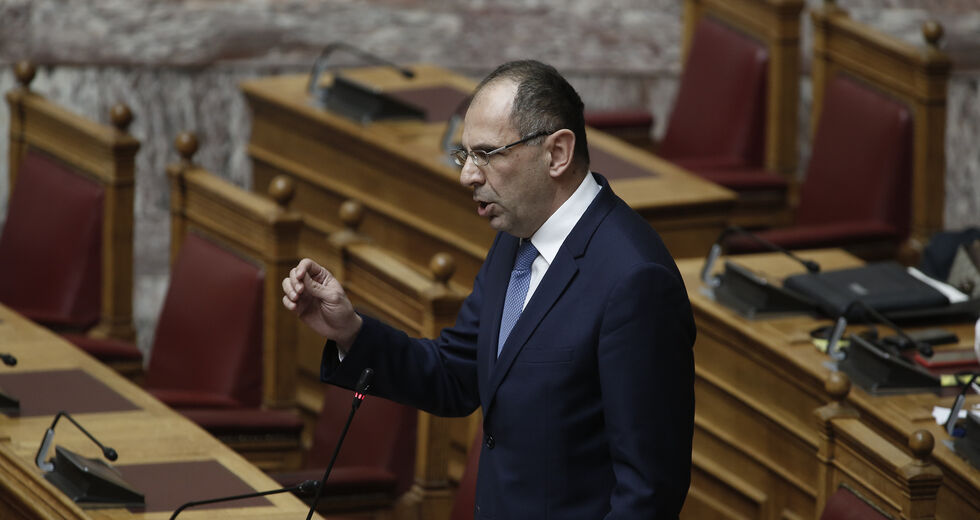 Πάει κι έρχεται ο ανασχηματισμός