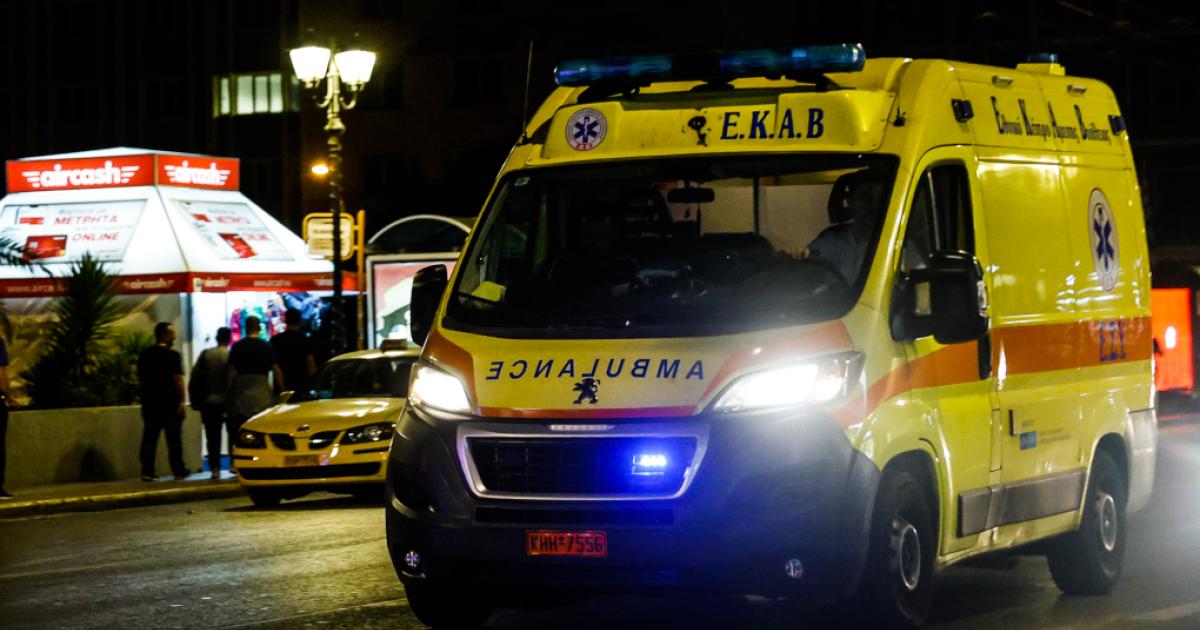 Ασθενοφόρο νύχτα