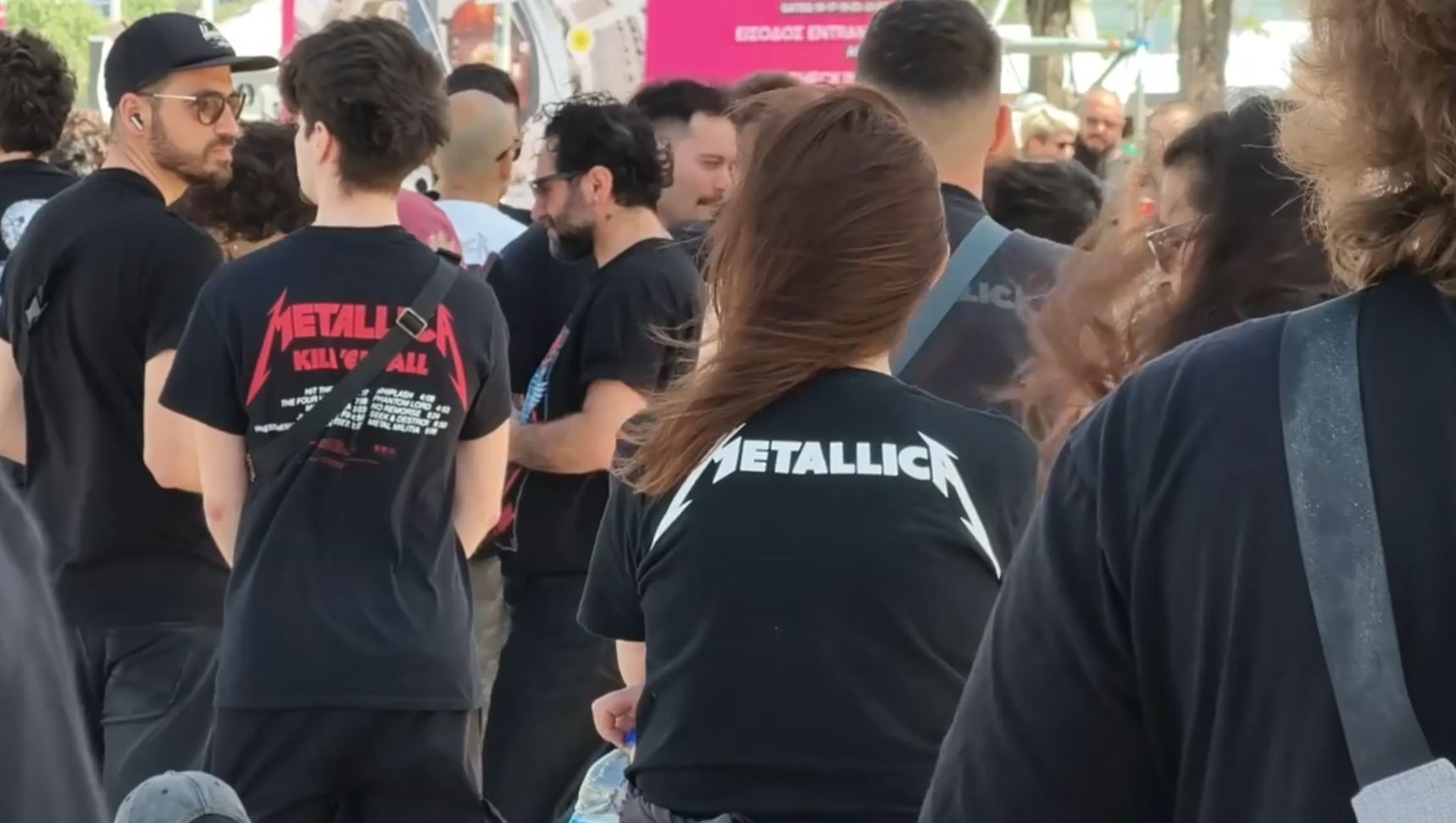Φρενίτιδα για τους Metallica: Ουρές εκατοντάδων μέτρων στο ΟΑΚΑ για τη μεγάλη συναυλία [βίντεο]