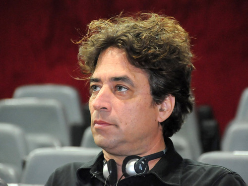 Μάικλ Χάρντ: «Πηγή έμπνευσης τα κινήματα των αγανακτισμένων»