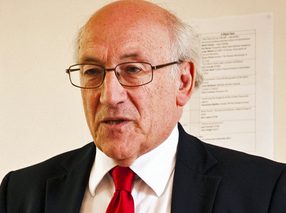 Χιλέλ Τίκτιν: «Η Αριστερά δεν έχει ανακάμψει από την άθλια επιρροή του σταλινισμού»
