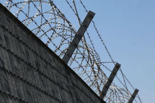 670 στόματα ερμητικά κλειστά