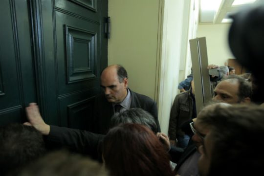 Ο πρύτανης του ΕΚΠΑ κατά των φοιτητών