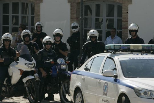 Ποιος του έκλεισε ραντεβού;