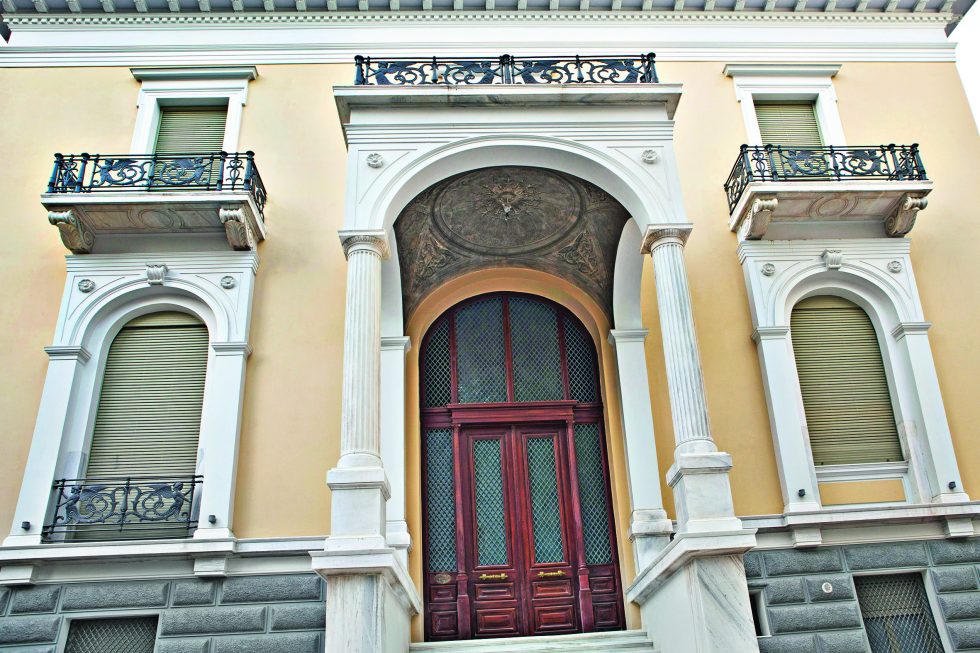 Από τις ταινίες στους πίνακες