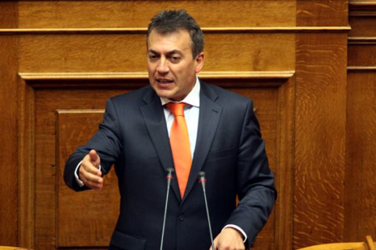 Τηλεοπτικό «ξεκατίνιασμα» Βρούτση – Σπυρόπουλου