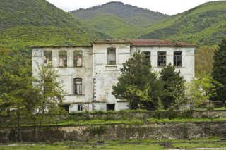 Σχολεία-φαντάσματα που λένε ιστορίες