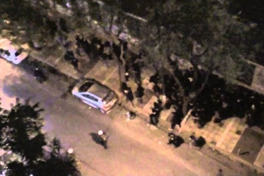 Η επίθεση των ΜΑΤ κατά φοιτητών έξω από το Πολυτεχνείο