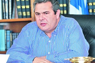 Ολοι μαζί και όχι ένας ένας
