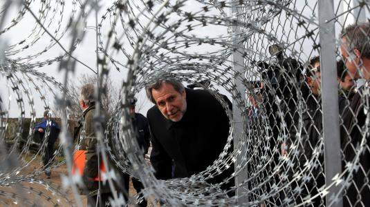 500 εκατ. ευρώ στην «τρύπα» του φράχτη