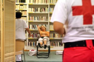 Εθελοντική αιμοληψία διοργανώνουν οι πολιτικοί υπάλληλοι του υπ. Ναυτιλίας