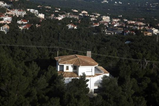 Συνταγματικός διά της… ανατροπής, ο νόμος για τα αυθαίρετα