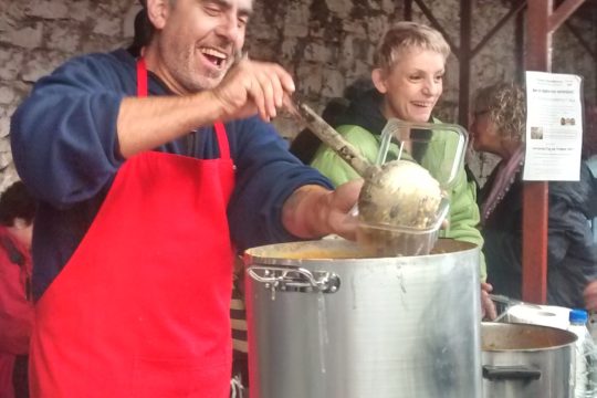 Η ζεστασιά της αλληλεγγύης
