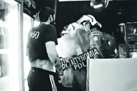 Ενα νερό περιπτερά, για κάθε τζούρα και κλομπιά