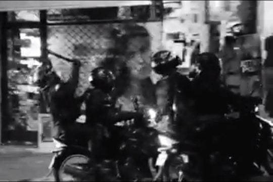 Η «δράση» των ΜΑΤ και της ομάδας ΔΕΛΤΑ στην πλατεία Εξαρχείων (video)