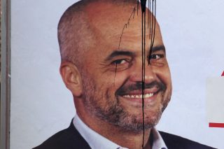 «Φωτιά» στη Σερβία έβαλε ο Εντι Ράμα