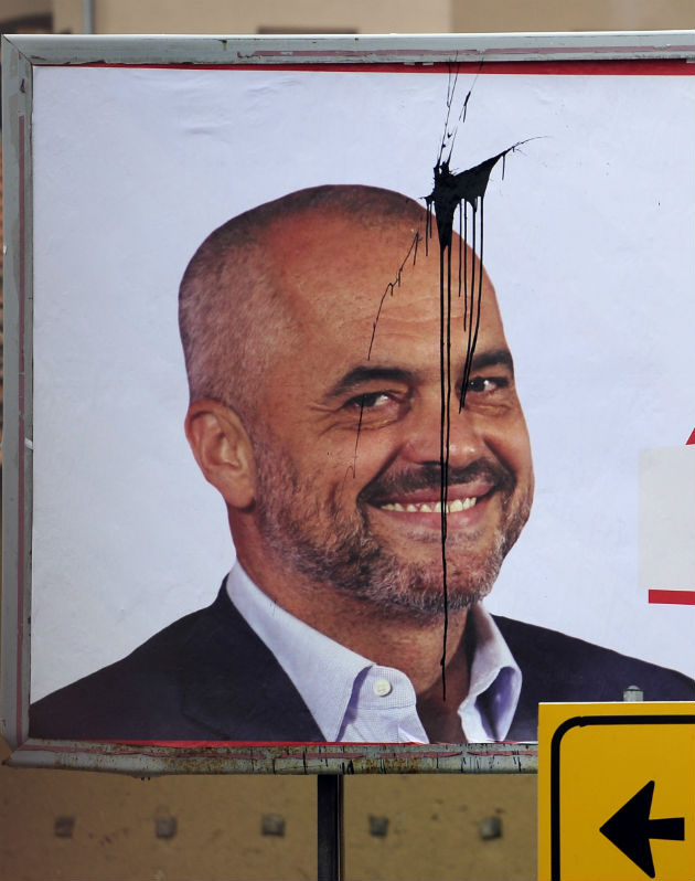 «Φωτιά» στη Σερβία έβαλε ο Εντι Ράμα