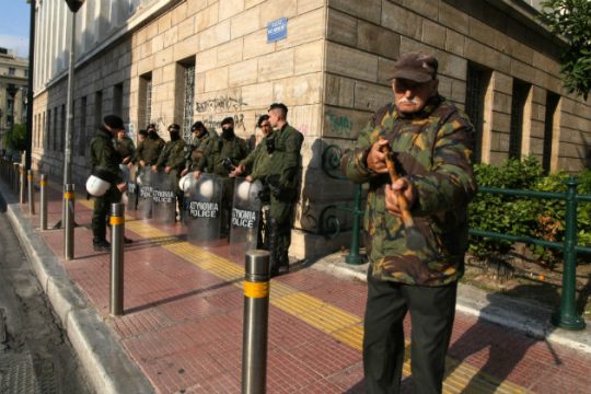 Πανεπιστήμιο με σεκιουριτάδες και ηλεκτρονική ψηφοφορία