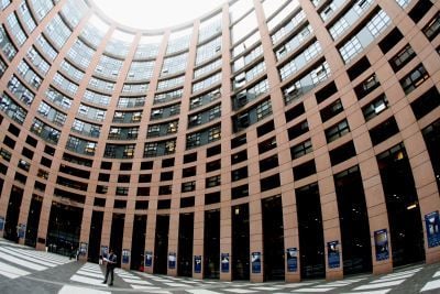 Ευρω-Αριστερά: αναζητά συμμάχους κατά Γιούνκερ