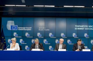 Με την πλάτη στον τοίχο η κυβέρνηση