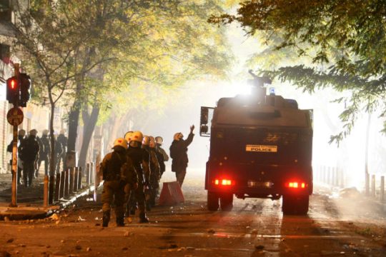 Παιδεία… μαχών
