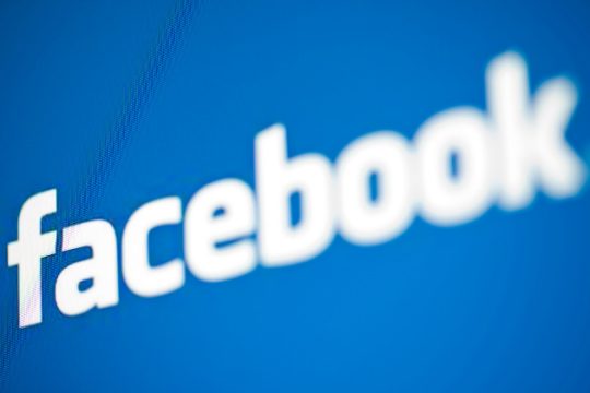 Μπαίνει στο… σκοτεινό διαδίκτυο το Facebook