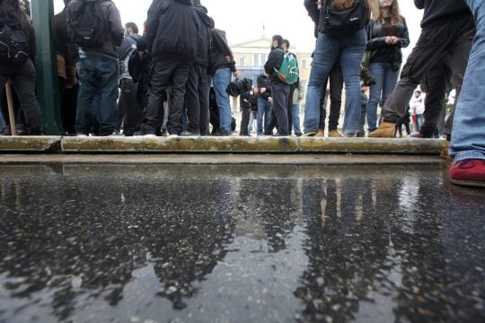 Για τα λεφτά τα κάνουν όλα