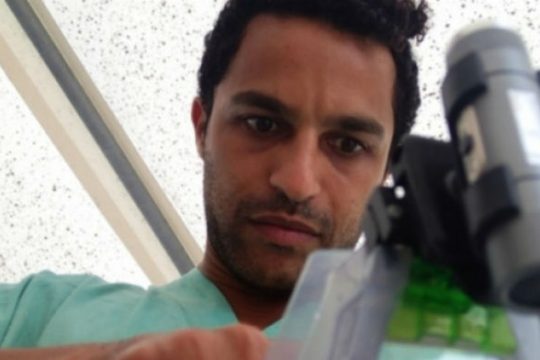 Συγκλονίζει η μαρτυρία εθελοντή γιατρού στη μάχη κατά του Έμπολα