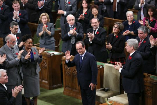 Ψυχρολουσία  για τον Ολάντ