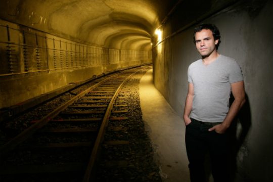 Ελεύθερος με εντολή Αγιατολάχ