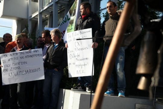 Πορεία προς τη Βουλή πραγματοποιούν οι κτηνοτρόφοι