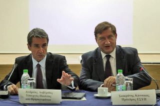 Συνυπαιτιότητα στο… πετσόκομμα εισακτέων