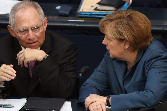 Οι κυβερνήσεις φεύγουνε μα τα μνημόνια μένουν