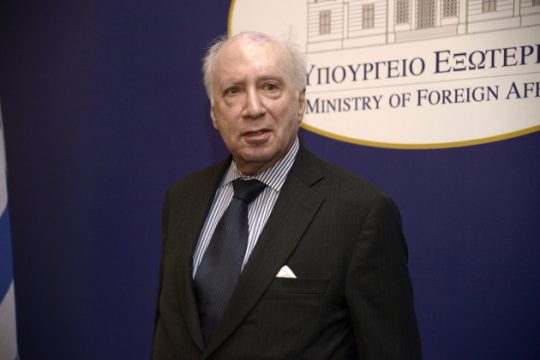 Ελπίζουν, παρά το αδιέξοδο, για την ονομασία των Σκοπίων οι ΗΠΑ