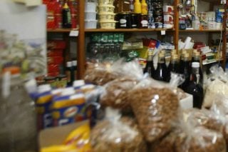 Δωρεάν τρόφιμα για τους αδύναμους δημότες  απο το Κοινωνικό Παντοπωλείο Πειραιά
