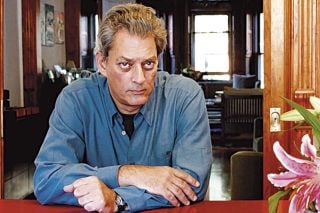 Πολ Οστερ: «Είναι καλό ο συγγραφέας να νιώθει εξόριστος»