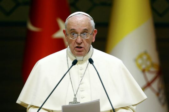 Μήνυμα ισότητας και σεβασμού από τον Πάπα στην Τουρκία