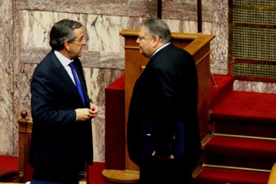 Στριμωγμένη στη γωνία η κυβέρνηση
