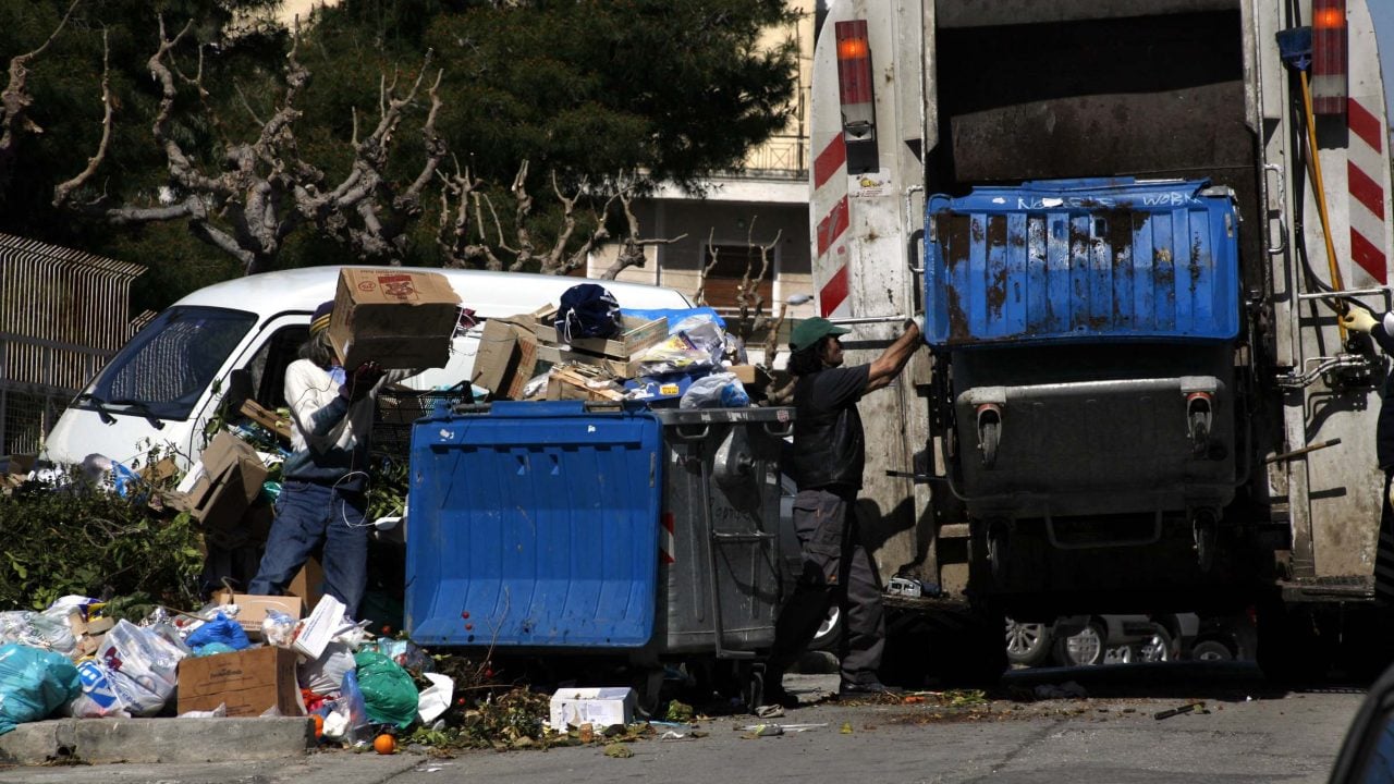 Θεσσαλονίκη: Πέθανε στη βάρδια ο εργάτης του δήμου που είχε σώσει άστεγο από απορριμματοφόρο