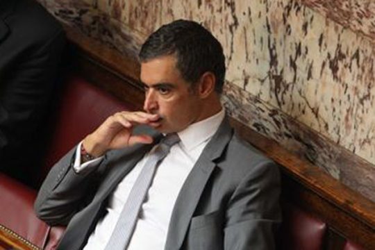 Να παραιτηθούν οι υπεύθυνοι για το «αυτογκόλ» με τον ΕΝΦΙΑ