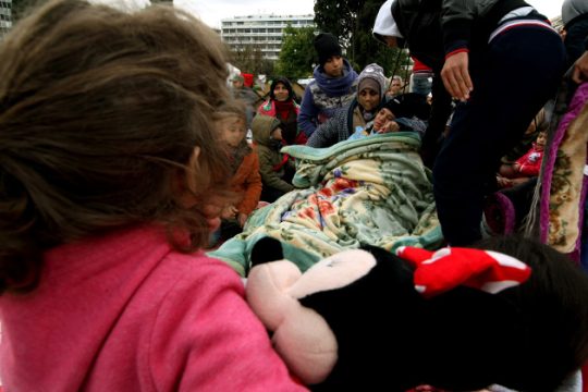 Παρέμβαση στην Περιφέρεια Αττικής για τους Σύρους πρόσφυγες