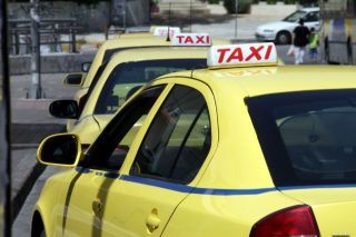 Έρευνα για την «κίτρινη μαφία» στα ταξί
