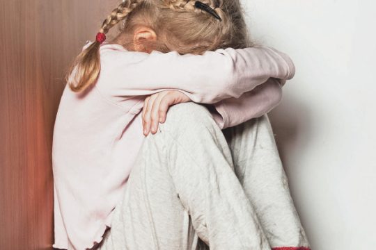 Το Μνημόνιο σκοτώνει την παιδική ηλικία