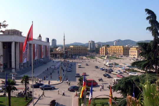 Πολιτική κρίση στην Αλβανία μετά το μακελειό