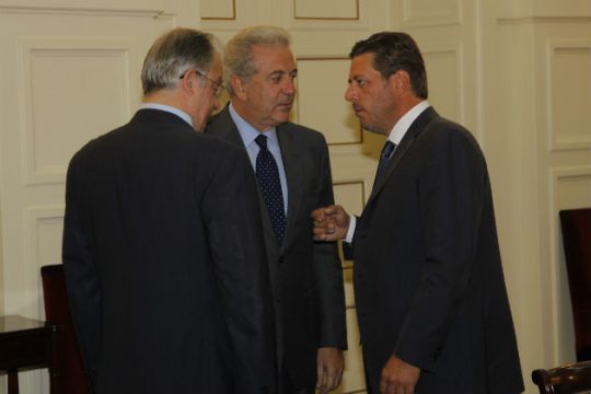 Συνάντηση Αβραμόπουλου-Βαρβιτσιώτη για το φαινόμενο της εισόδου μεταναστών στη χώρα