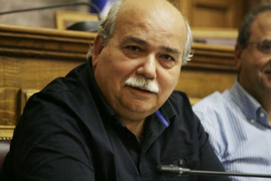 «Λεπτή ισορροπία για τις προσχωρήσεις στα ψηφοδέλτια»