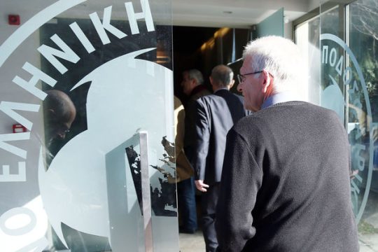 Παραίτηση με… σοκολατάκια