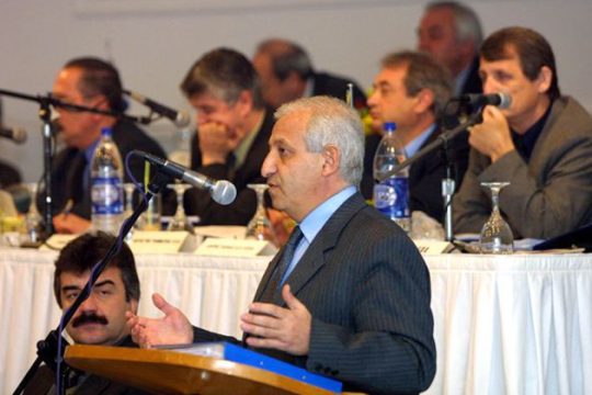 ΕΠΟ: ένα φαβορί και δύο αουτσάιντερ
